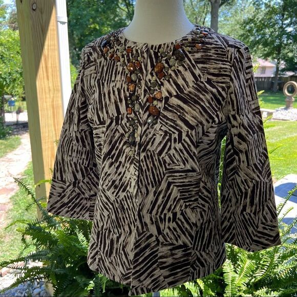 Chicos Light Weight Brown & White Beaded/Studded Jacket Chico’s size 1 - Picture 1 of 8